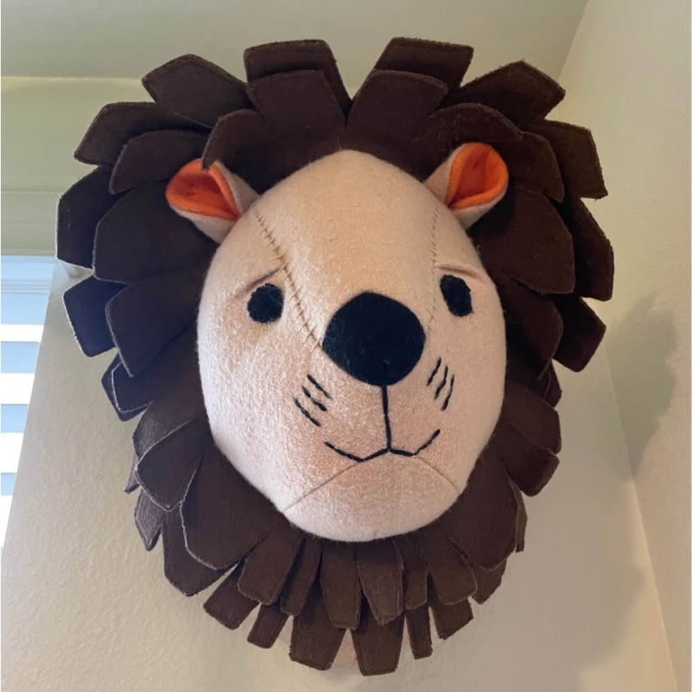 Pillowfort felt lion wall-hanging